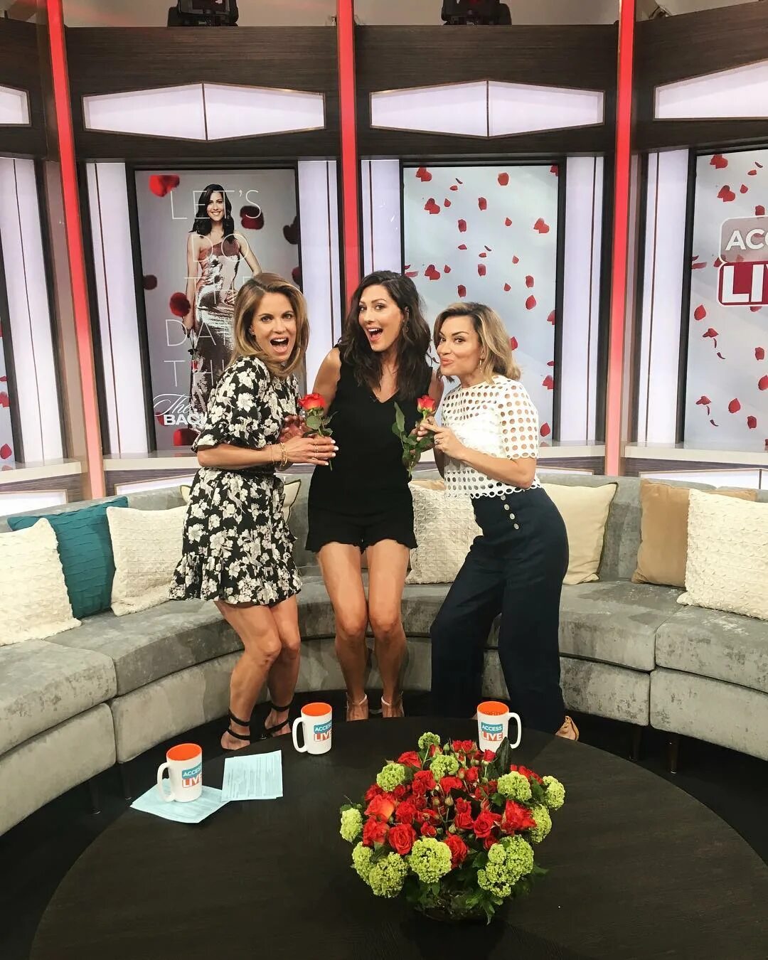 Natalie Morales в Instagram: «@bkoof gave us a rose 🌹.... but does she tel...