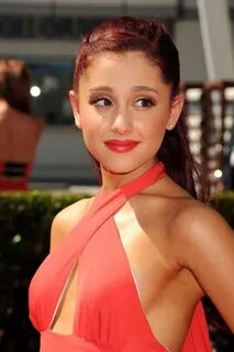 Sexy Ariana Grande Boobs Sex Pictures Pass