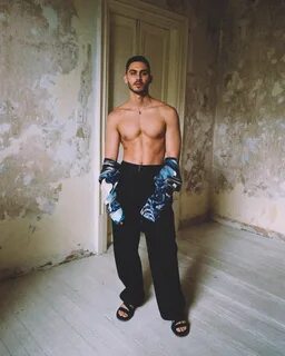 Alejandro Speitzer в Instagram: "L’Officiel Hommes"