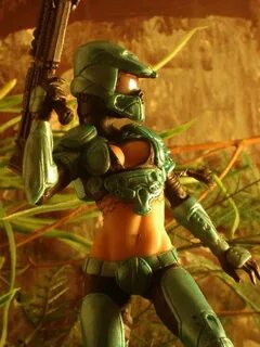 One Day Left to Bid on "Ms. Master Chief" : Global Nerdy