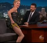 Pop Minute - Julie Bowen Legs Jimmy Kimmel Live Photos - Pho