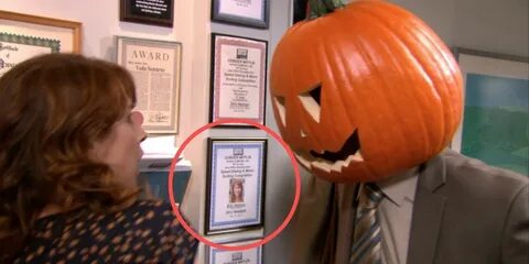 The Office 10 Hilarious Things Fans Noticed In The Backgroun