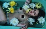 Frances Bean Cobain Is An Out Of Work, Topless Drug Addict F