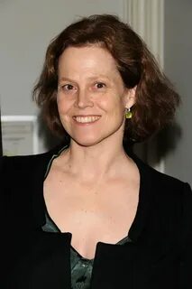 Sigourney Weaver Bob - Sigourney Weaver Looks - StyleBistro