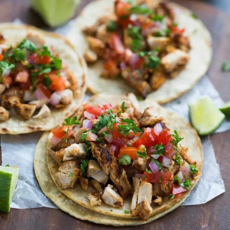 Healthy Recipes в Instagram: "Grilled Chicken Street Tacos By @tastesb...