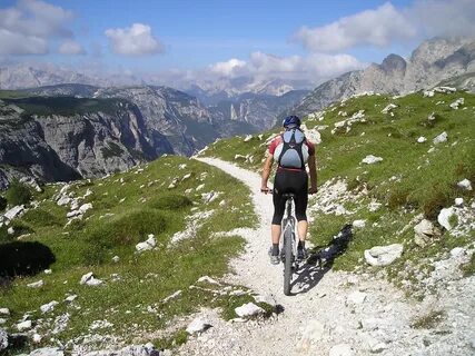 10 Best Mountain Biking Tours and Adventures 2020/2021 (With