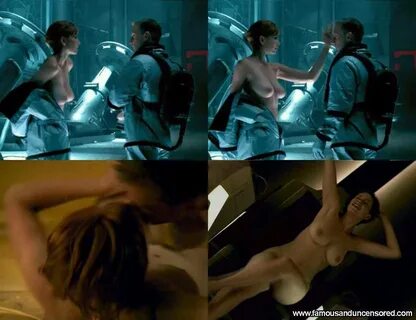 Total recall nude scene