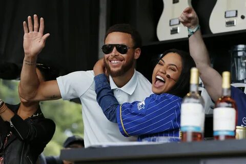 #5StarReview': Ayesha, Steph Curry respond to Houston fans t
