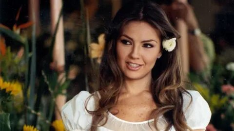 Rosalinda ve Marimar’ın yıldızı Thalia, 50 yaşında ama yılla