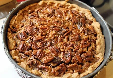 Deep Dish Pecan Pie in 2019 pie Caramel pecan pie, Deep dish