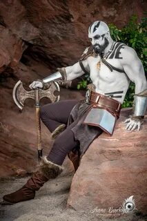 ULTIMATE DIY GUIDE OF GOD OF WAR COSTUMES! Costume boots, Sw