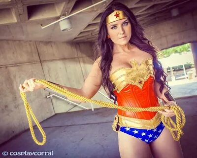 Wonder Woman Cosplay by Viva Wonder Woman