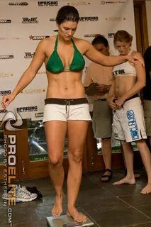 Gina Carano Fights - MMA Gina Carano Fan Site