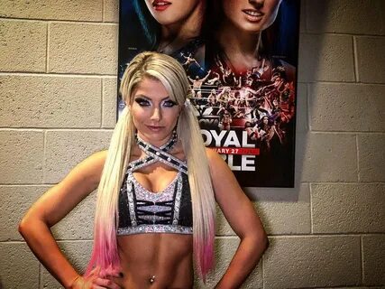 Royal Rumble 2019 - RT @WrestlingWCC: Alexa Bliss backstage 