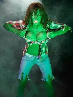 She-Hulk cosplay She hulk cosplay, Best cosplay, Shehulk