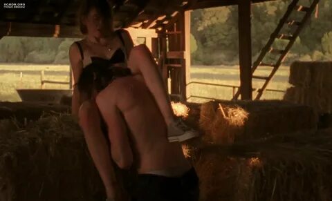 Slideshow natalia dyer nude.