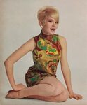 51 Images Of Joey Heatherton's Sexy Boobs Are Inherently Att