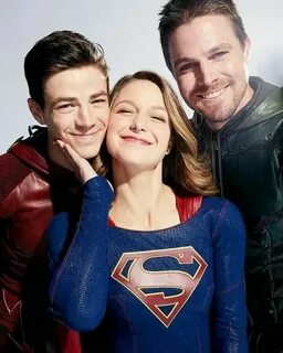 Four-way Crossover. Melissa Benoist - Supergirl, Grant Gusti