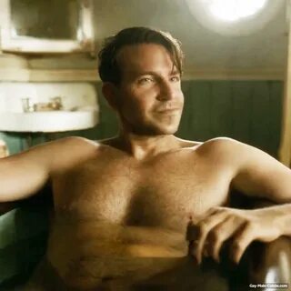 Free Bradley Cooper Nude Penis Scenes in Nightmare Alley Man