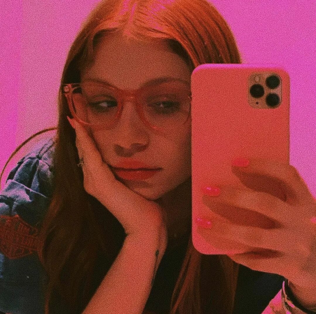 Liliana Mumy on Instagram: "😒" .