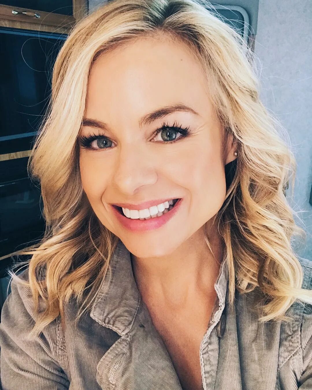 Jessica Collins в Instagram: "So much encouragement from my fans and f...