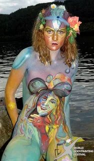 Body Painting Photo: Airbrush Body Painting
