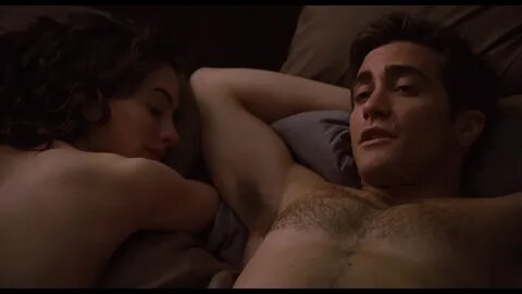 ausCAPS: Jake Gyllenhaal nude in Love & Other Drugs