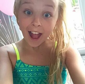 Jojo Siwa Jojo siwa, Jojo siwa bows, Cute selfie ideas