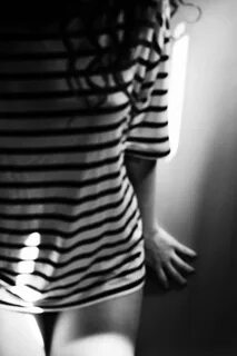 Stripes Red hair woman, Fashion, Glamour 