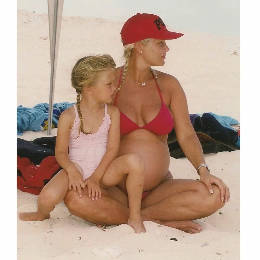 YOLANDA na Instagramie: "❤ Happy mother’s day to not only mother’s but...