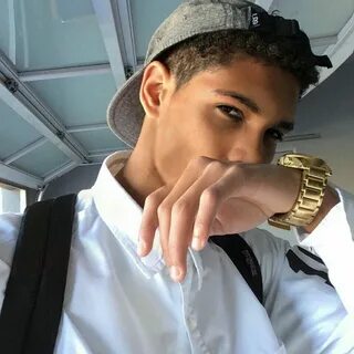 pinterest: @kyannaAline in 2019 Attractive guys, Boys, Mixed