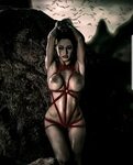 Голые женщины вампиры (73 фото) - секс фото