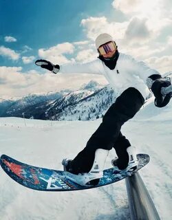 Rails make #clemensmillauer smile! #bluetomato #snowboarding