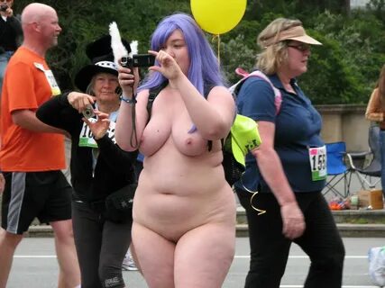 bay to breakers bbw chubby fat plumper public nudi MOTHERLES