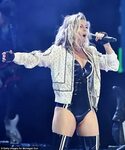 Fergie shows off her ample assets during concert in Connecti