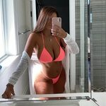 Rachel Bush Melts Instagram With Her Bikini Body