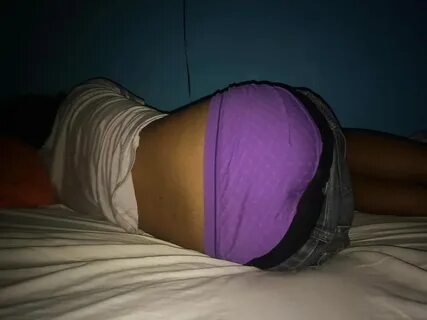 bajandole el short y el calzon a mi prima dormida - Photo #3 / 5 @ x3vid.co...