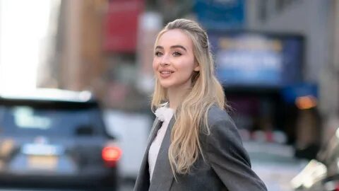 Sabrina Carpenter Made Her Broadway Debut in the "Mean Girls