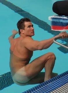 GAY MANS PLEASURE: NATHAN ADRIAN IS NAKED