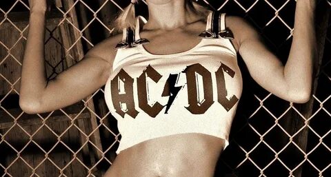 Metallica или AC/DC, кто круче?