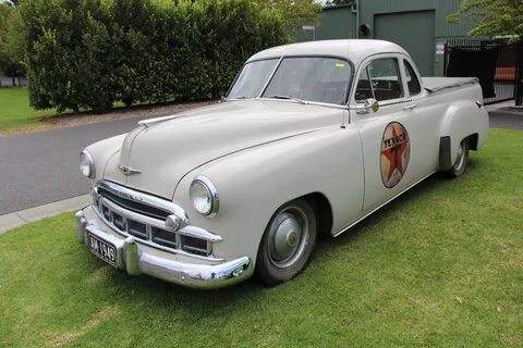 File:1949 Chevrolet Coupe Utility (33363096625).jpg - Wikime