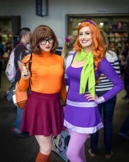 DIY Scooby Doo Daphne Costume maskerix.com Trendy halloween 