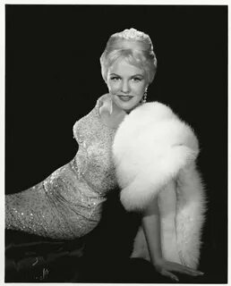 Peggy Lee Модель С Видеочата.