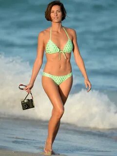 Logan Fazio Bikini Pictures as Hottest Paparazzo in Miami * 
