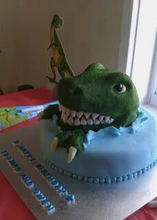 Dinosaur in cake Dinosaur birthday cakes, Boy birthday cake,