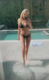 Travis Barker's ex Shanna Moakler posts bikini pics & crypti