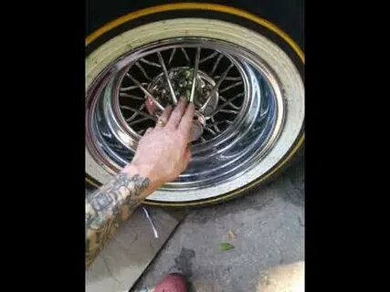 Reverse 8 Cragar 30 spokes and vogues - YouTube
