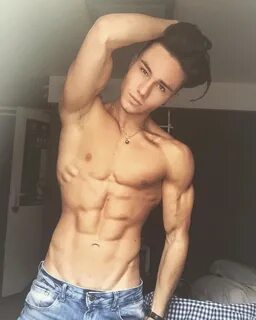 Enzo Carini, el modelo francés que está triunfando - Shangay