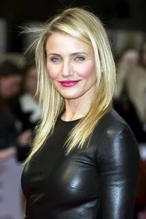 Cameron Diaz Dominates the Red Carpet In Black Leather - Loo
