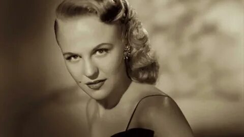 Peggy Lee - Ain't Goin' No Place & Barney Bigard - YouTube.